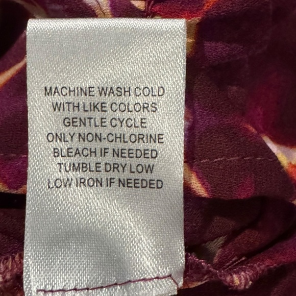 DR2 Women's Blouse Purple and Pink Pattern worn once XL semisheer sleeveless EUC - Picture 6 of 6